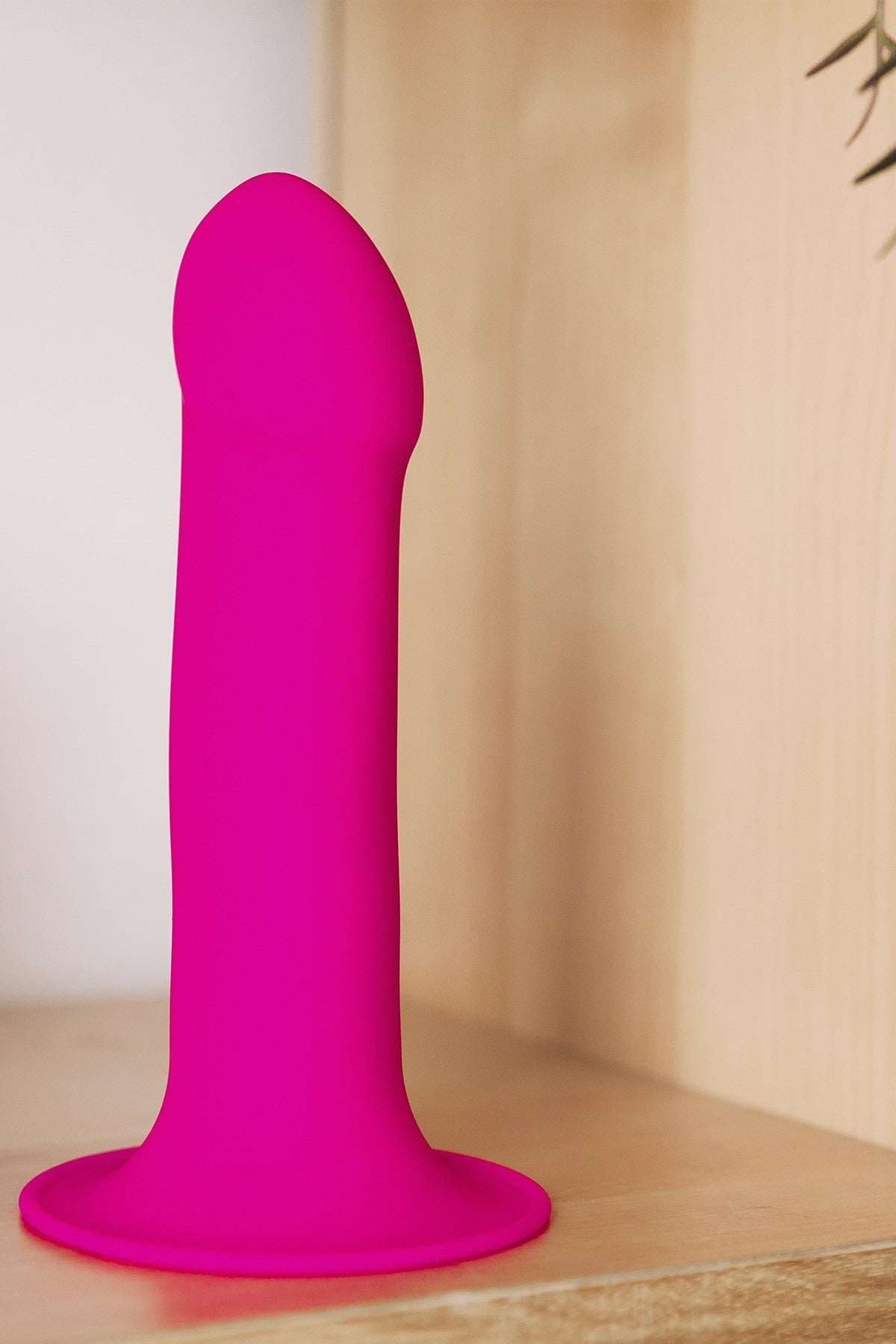 Hitsens 2 Vibe Realistic Silicone Dildo with Vibration - The Pink Case Hitsens 2 Vibe Realistic Silicone Dildo with Vibration - The Pink Case