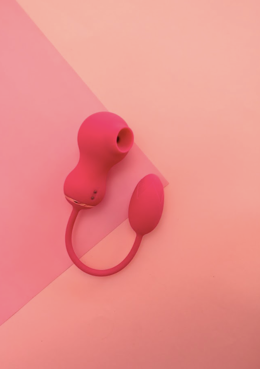 Suction Vibrator OTIS - The Pink Case Sex Shop Suction Vibrator OTIS - The Pink Case Sex Shop